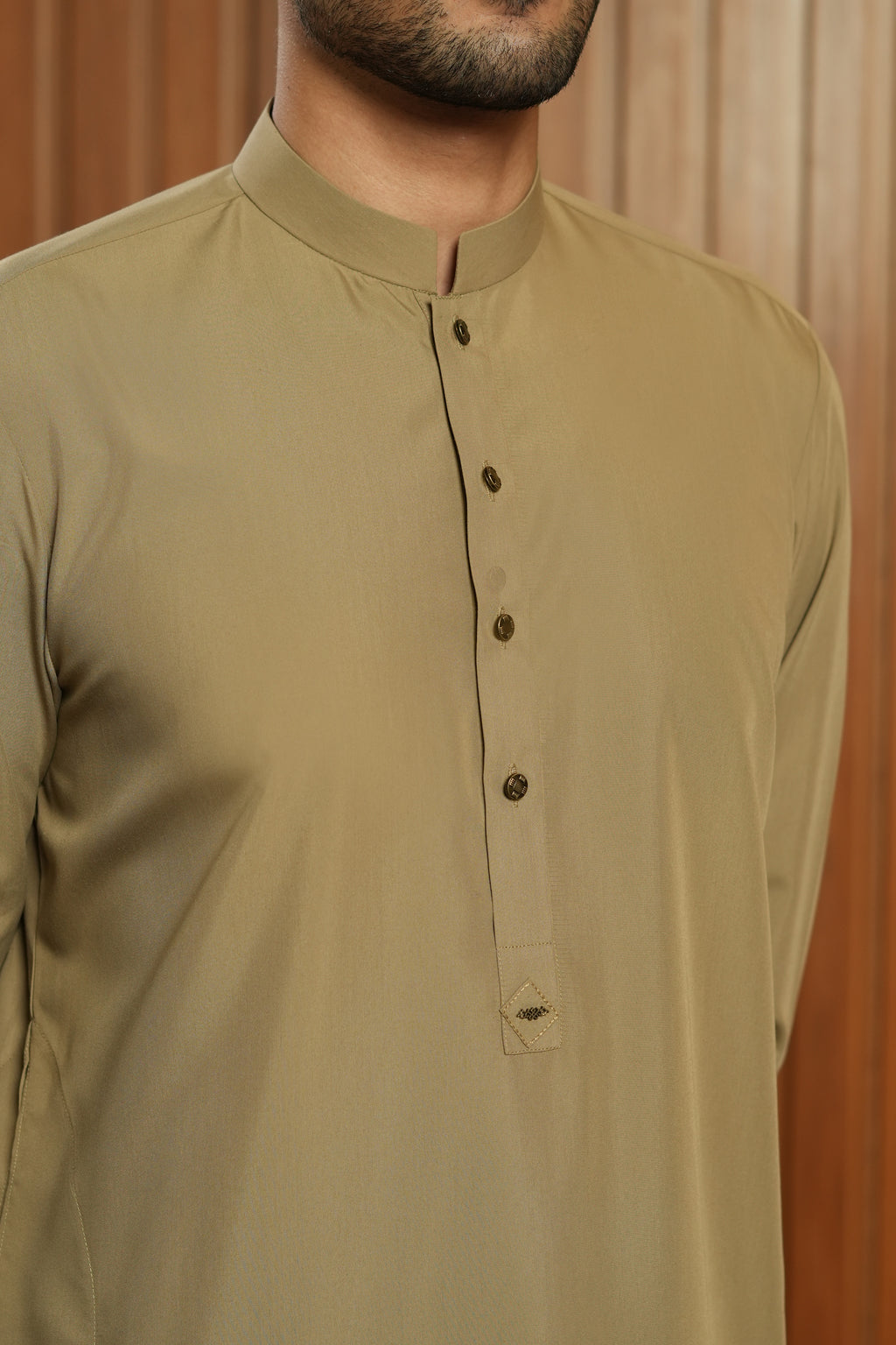 Regal Threads Reborn Fone - Shalwar Kameez